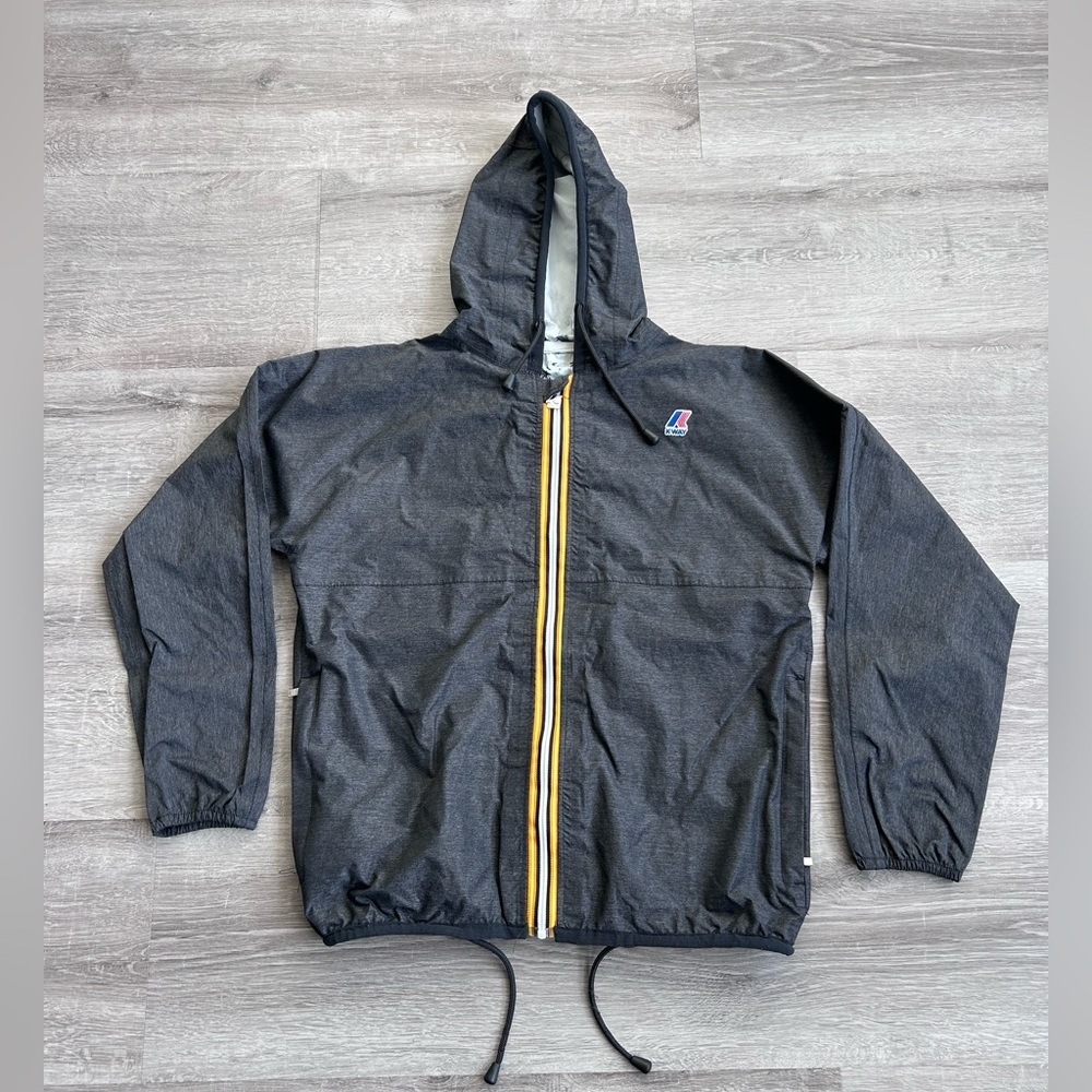 K-way Women’s Dark Grey/Black packable windbreaker/rain Jacket size small